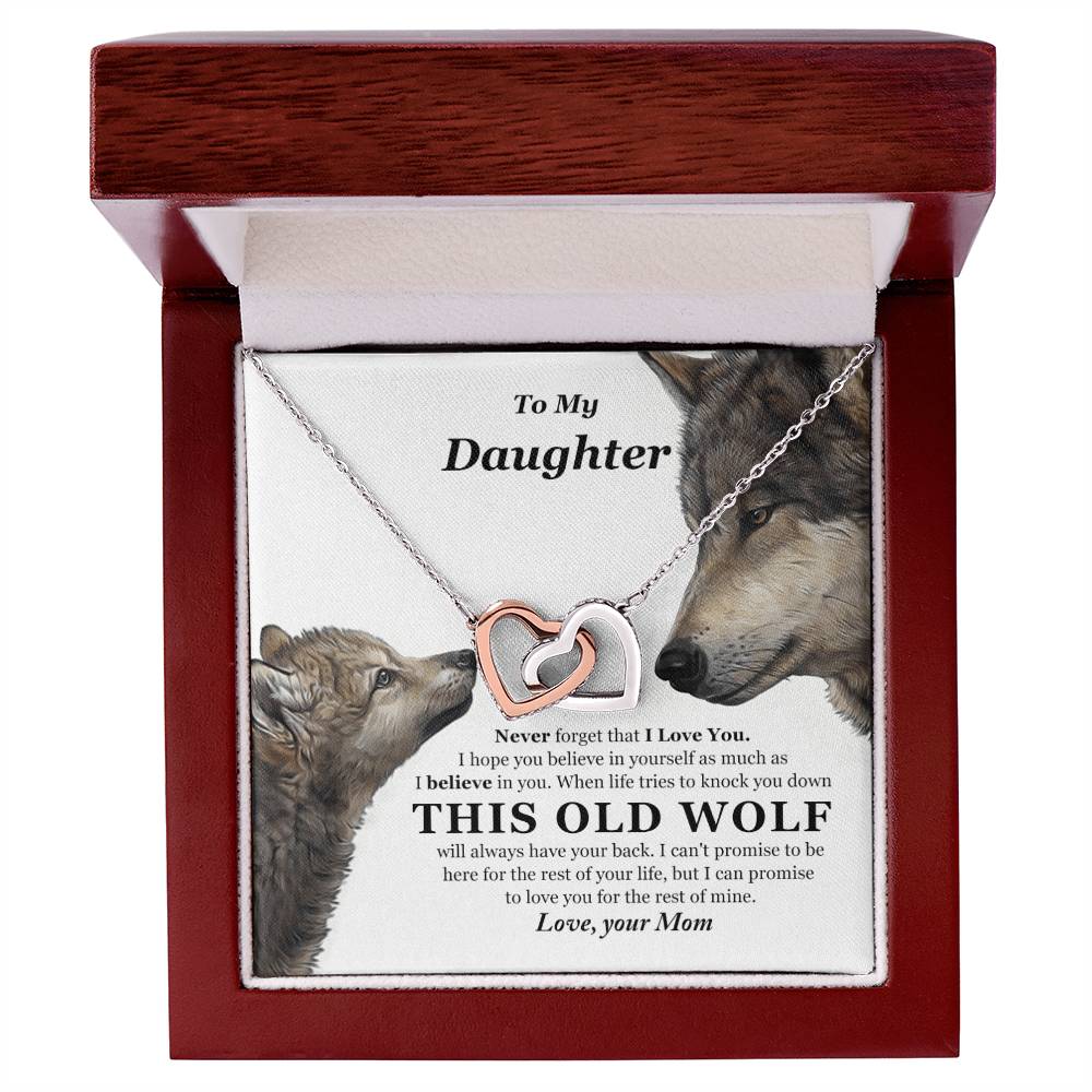 To My Daughter - This Old Wolf Will Always Have Your Back - Mom Interlocking Hearts Necklace