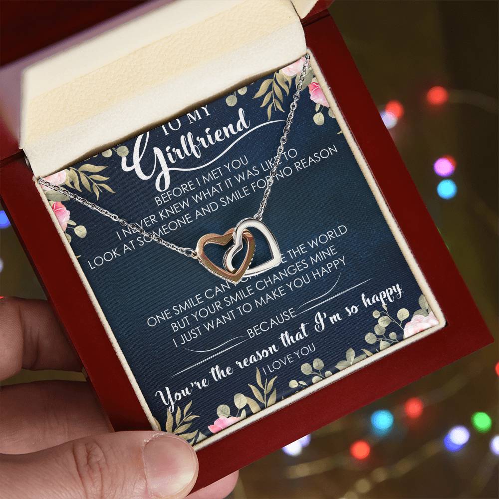 To My Girlfriend Interlocking Hearts Necklace Message Card