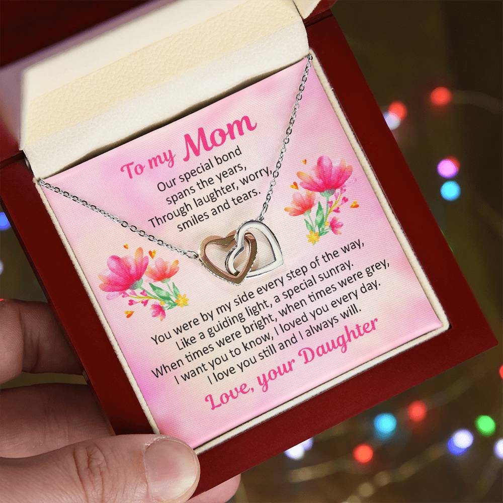 To My Mom - Our Special Bond Spans The Years - Necklace Interlocking Hearts Necklace
