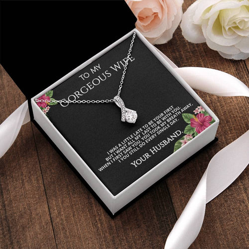Breath Necklace. 1 Alluring Beauty Necklace