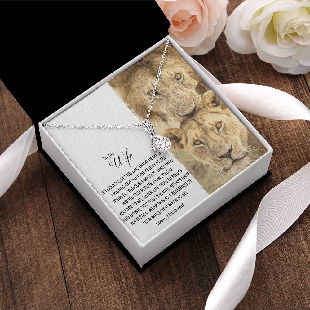 To My Wife - This Old Lion Will Always Have Your Back Alluring Beauty Necklace