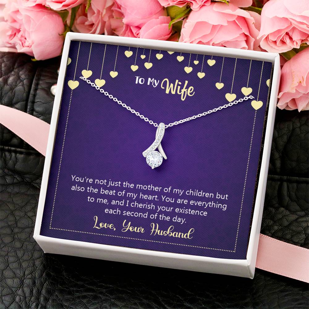 To My Wife Necklace Alluring Beauty Necklace