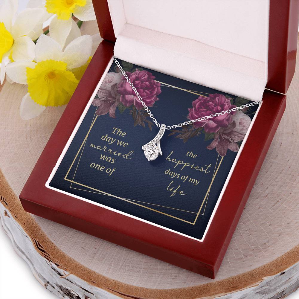The Day We Married - Alluring Beauty Necklace - Gift For Wife Alluring Beauty Necklace