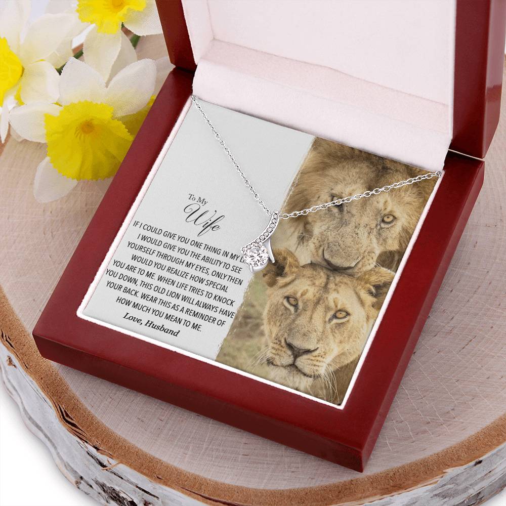 To My Wife - This Old Lion Will Always Have Your Back Alluring Beauty Necklace