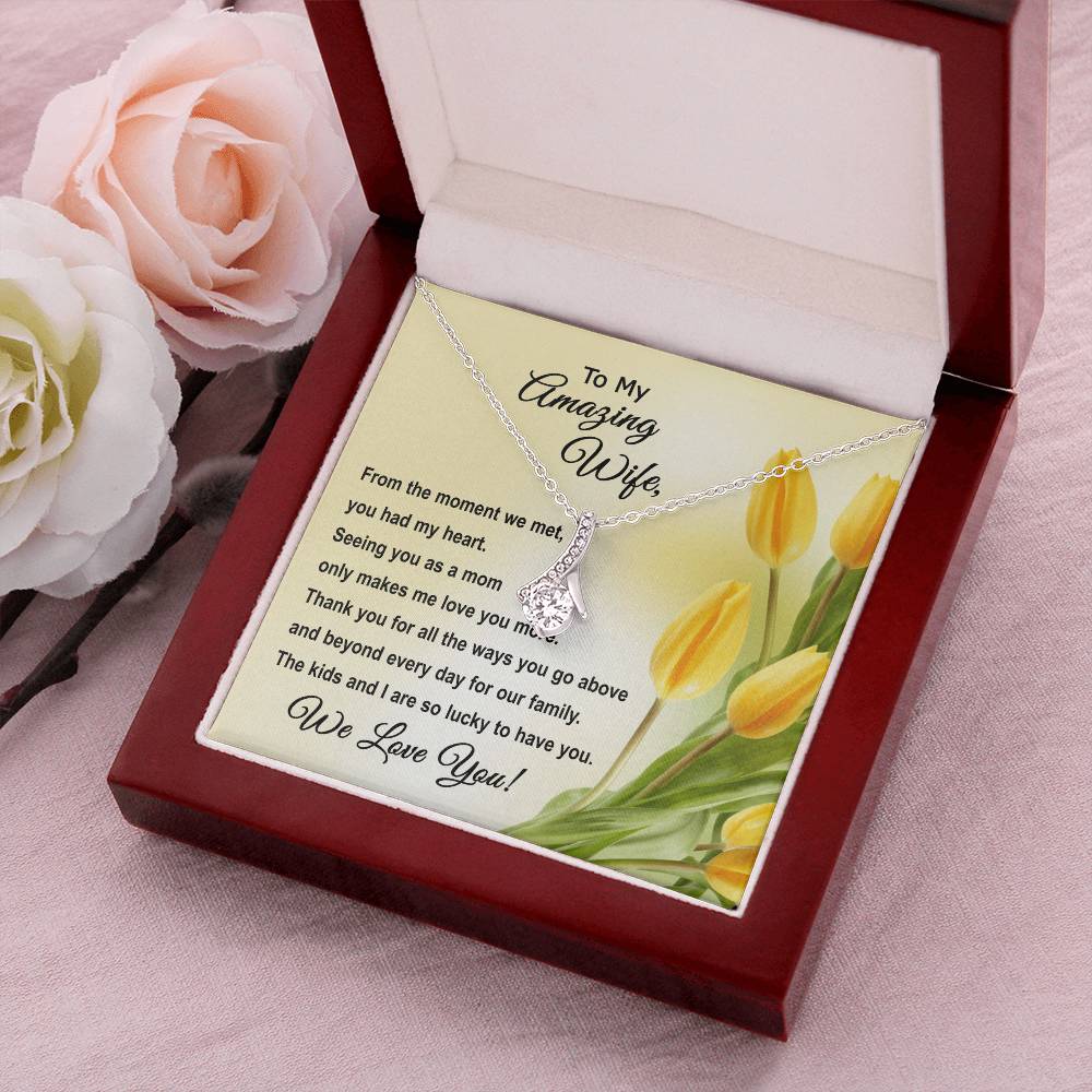 Amazing Wife - The Kids And I Are So Lucky - Yellow Tulips Allure Necklace Alluring Beauty Necklace