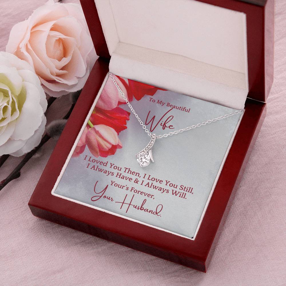 The Perfect Gift For Your Wife. Alluring Beauty Necklace