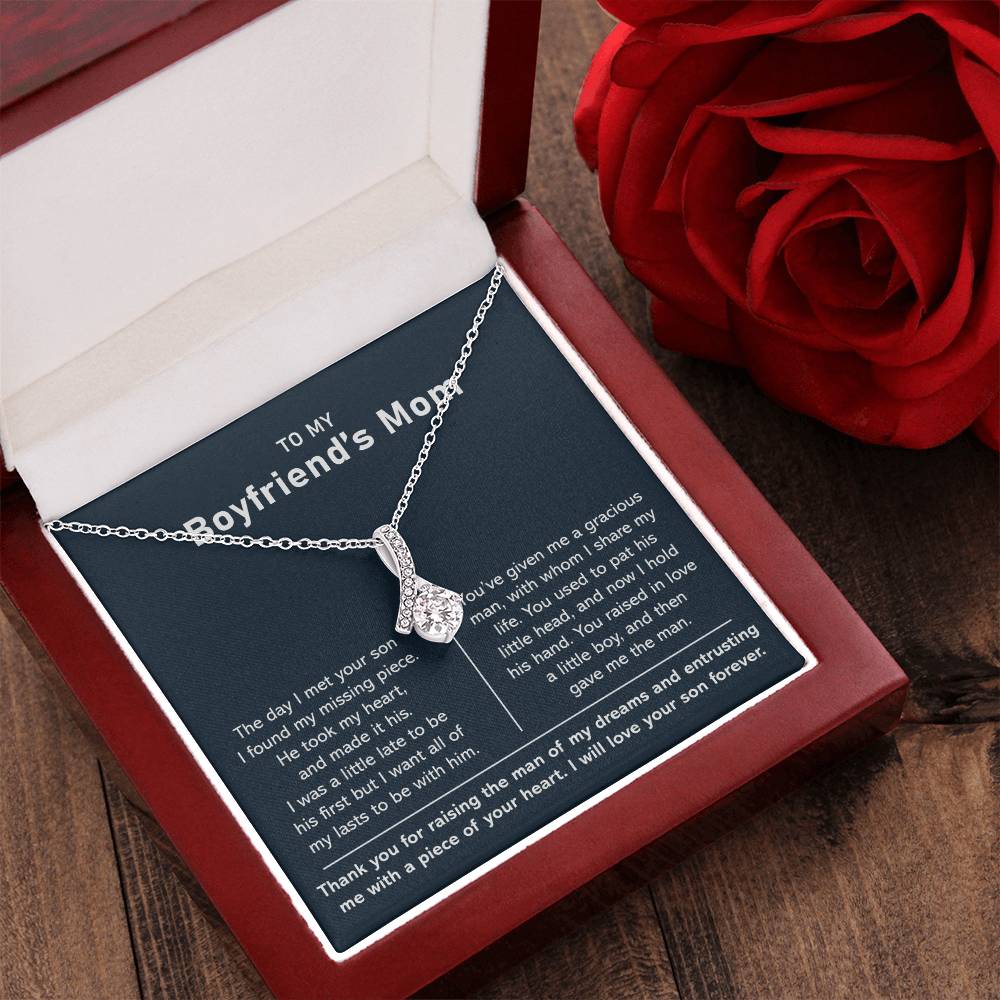 To My Boyfriend's Mom - Thank You For Raising The Man Of My Dreams - Necklace Alluring Beauty Necklace