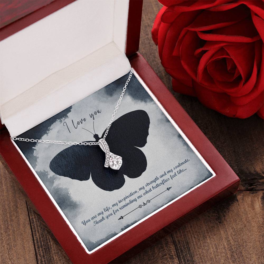 Alluring Pendant Butterfly Alluring Beauty Necklace