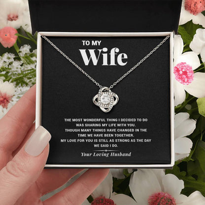 Sharing My Life Wi Love Knot Necklace