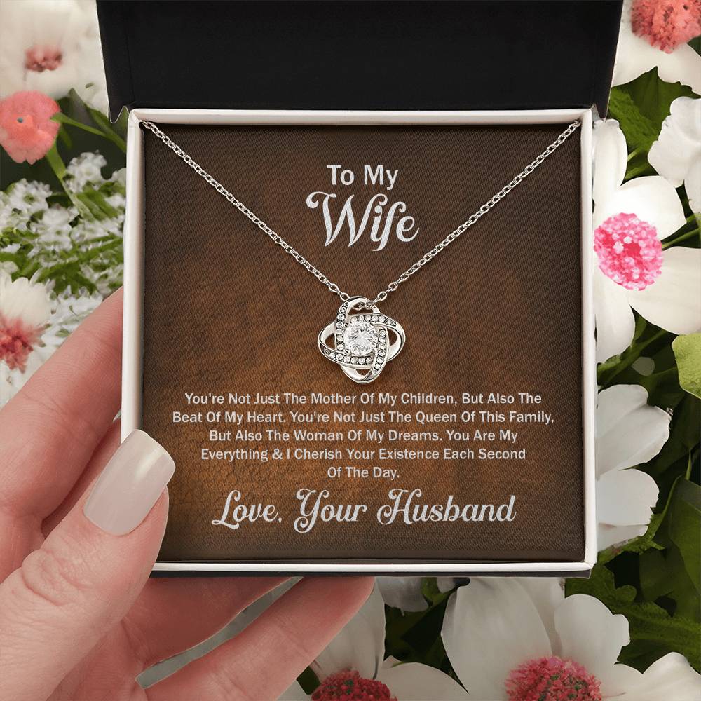 Beat Of Love Knot Necklace