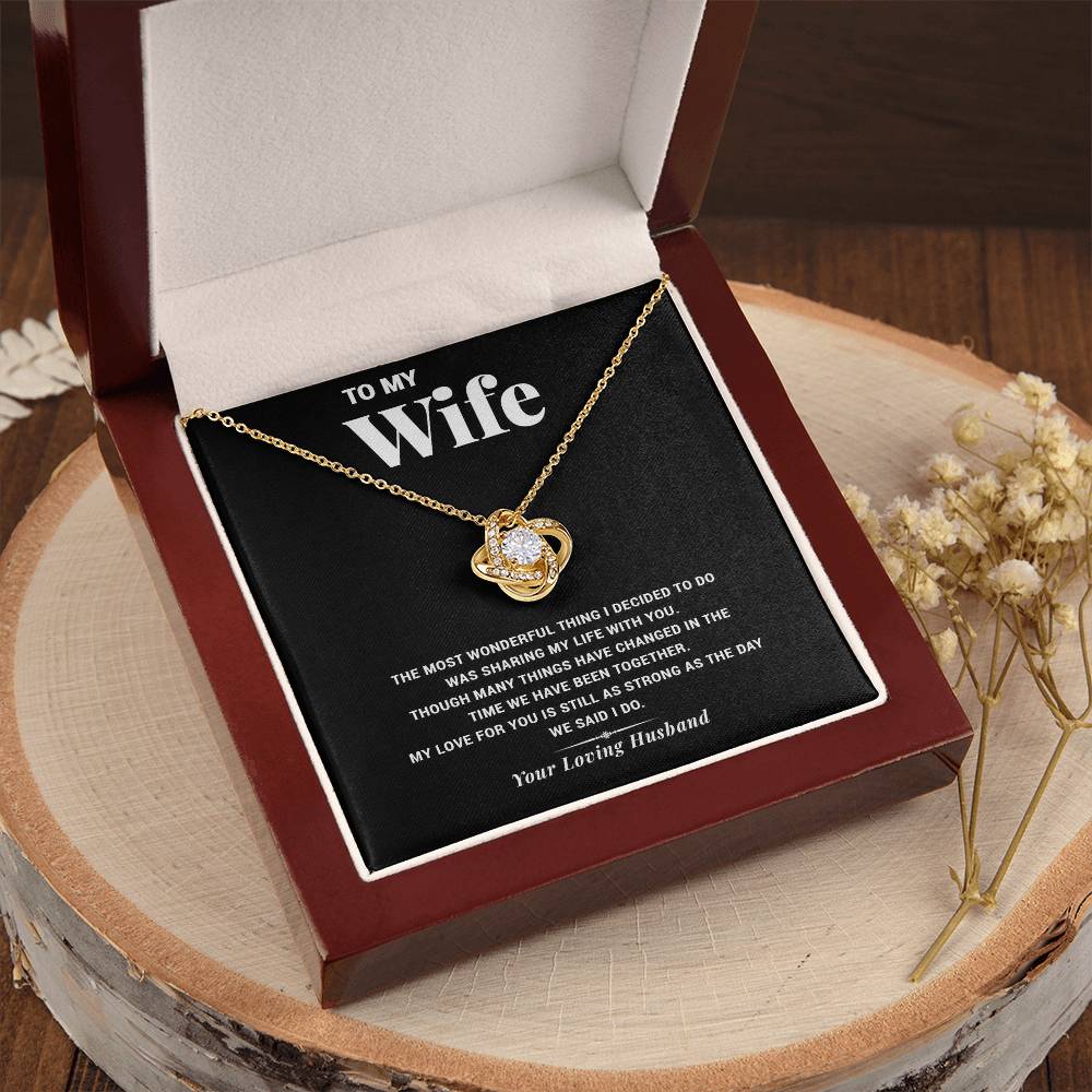 Sharing My Life Wi Love Knot Necklace