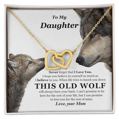 To My Daughter - This Old Wolf Will Always Have Your Back - Mom Interlocking Hearts Necklace