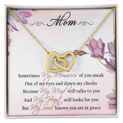 To My Mom Interlocking Hearts Necklace Message Card