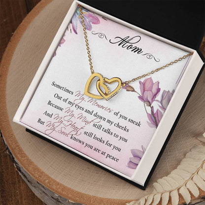 To My Mom Interlocking Hearts Necklace Message Card