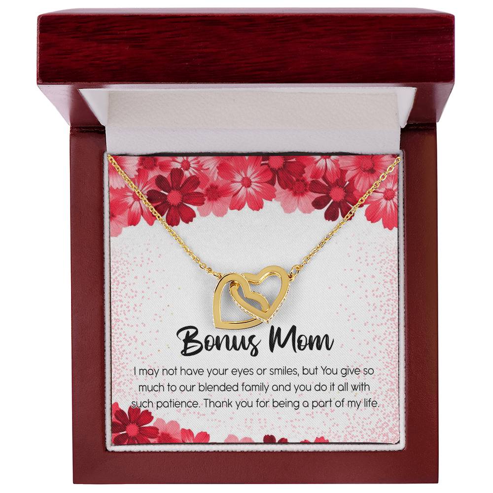 Bonus Mom Interlocking Hearts Necklace Message Card