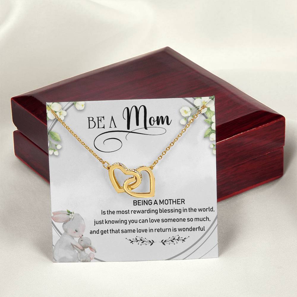 Be A Mom Interlocking Hearts Necklace Message Card
