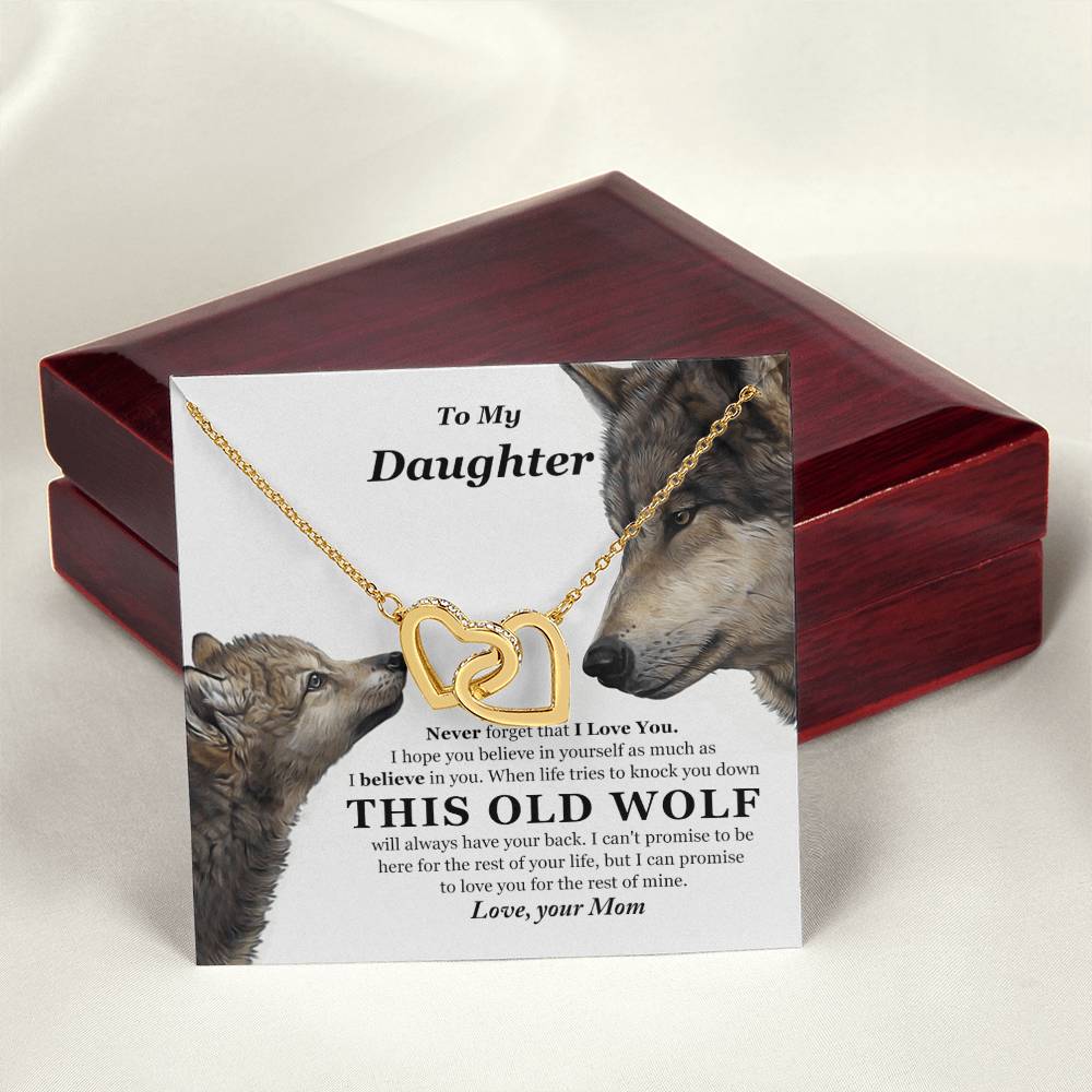 To My Daughter - This Old Wolf Will Always Have Your Back - Mom Interlocking Hearts Necklace