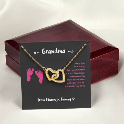 Grandma I Can'T Wait To Meet You - Pink Version Interlocking Hearts Necklace