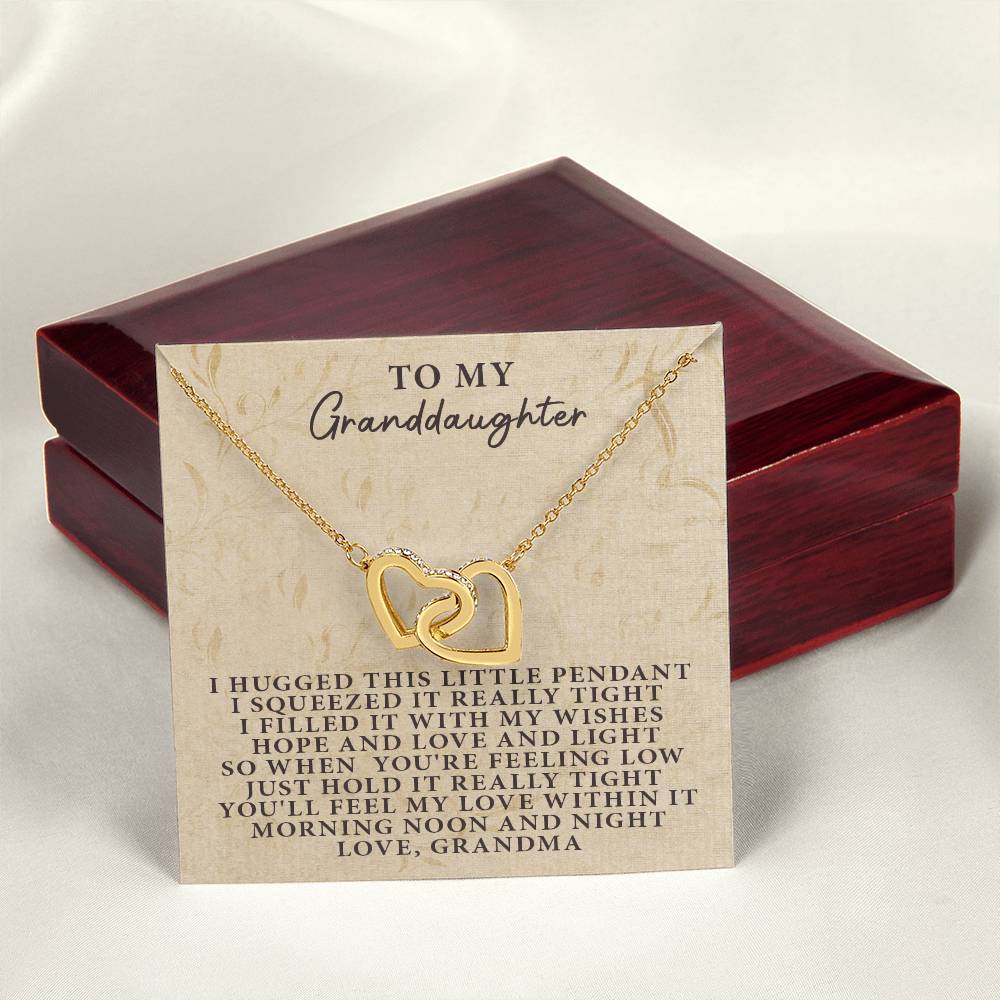 Give Her The Gift She Will Always Remember ?? Interlocking Hearts Necklace