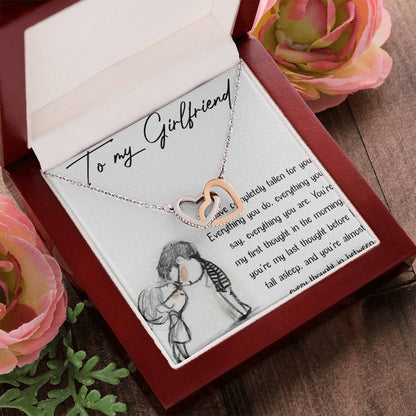 To My Girlfriend Interlocking Hearts Necklace Message Card