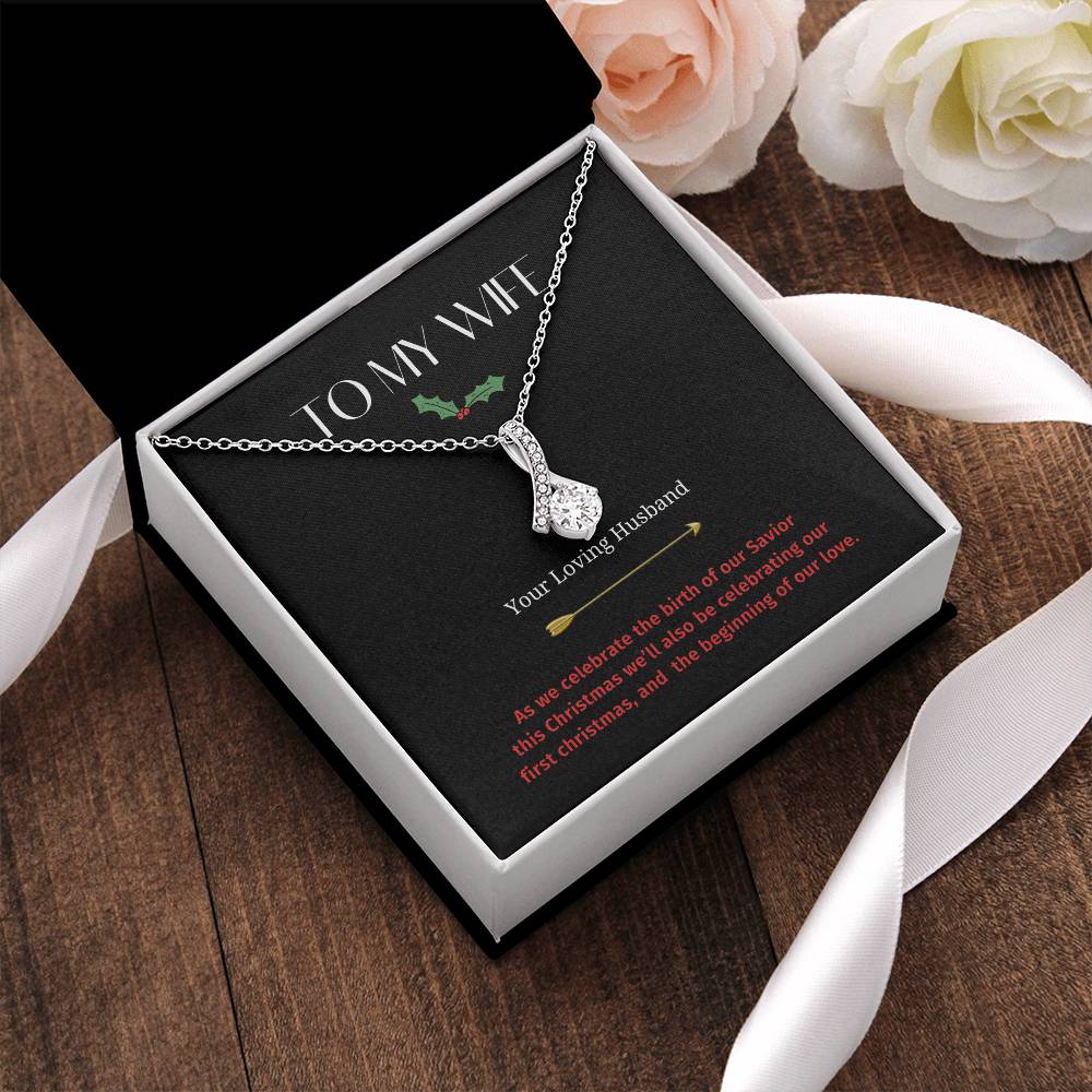 Beautiful Mesmerizing Christmas Pendent Gift For Your Wife Alluring Beauty Necklace