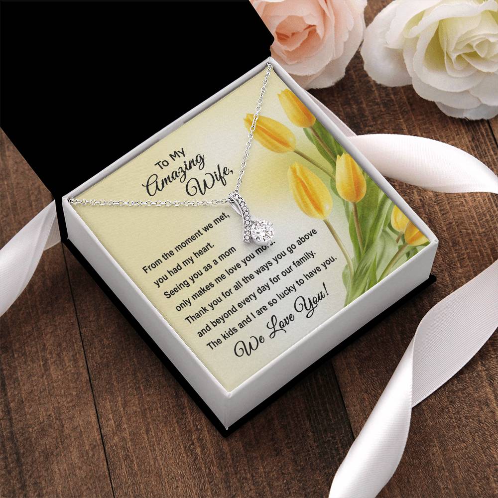 Amazing Wife - The Kids And I Are So Lucky - Yellow Tulips Allure Necklace Alluring Beauty Necklace