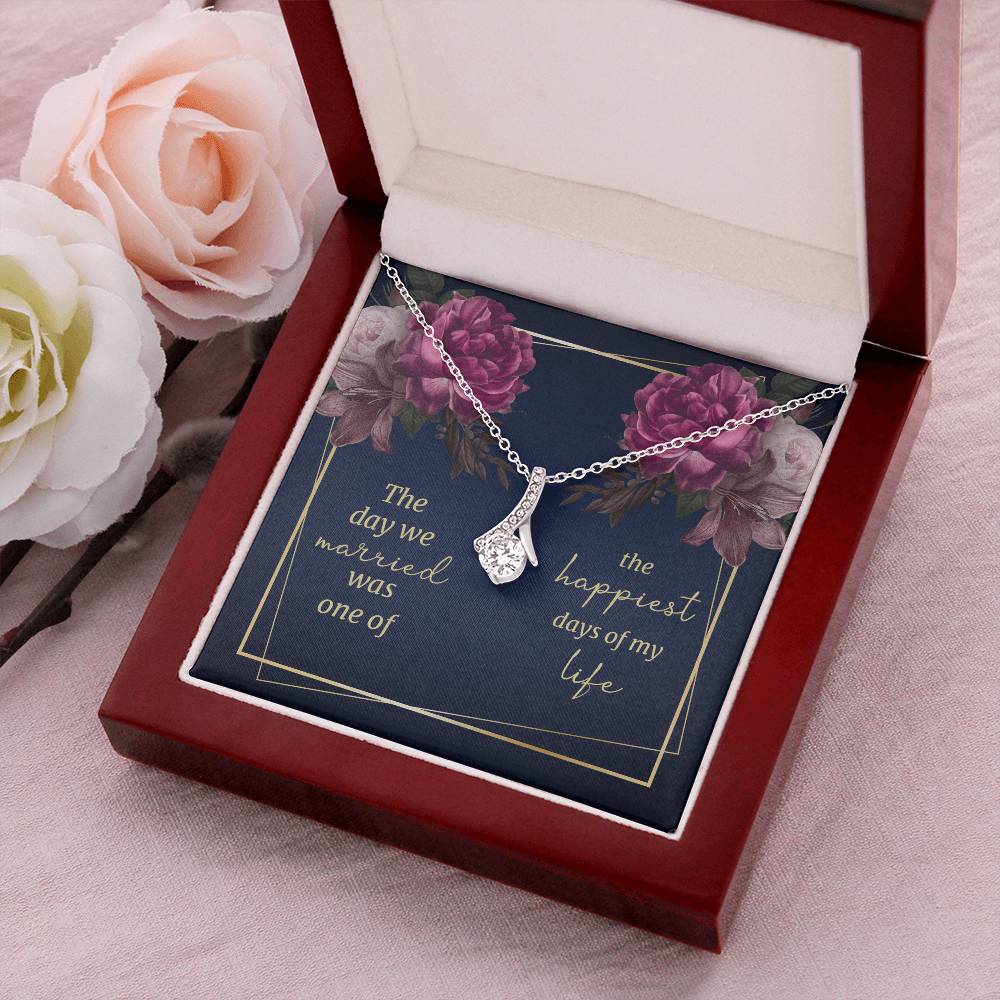 The Day We Married - Alluring Beauty Necklace - Gift For Wife Alluring Beauty Necklace